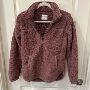 A&F Abercrombie & Fitch Pull Over XS
